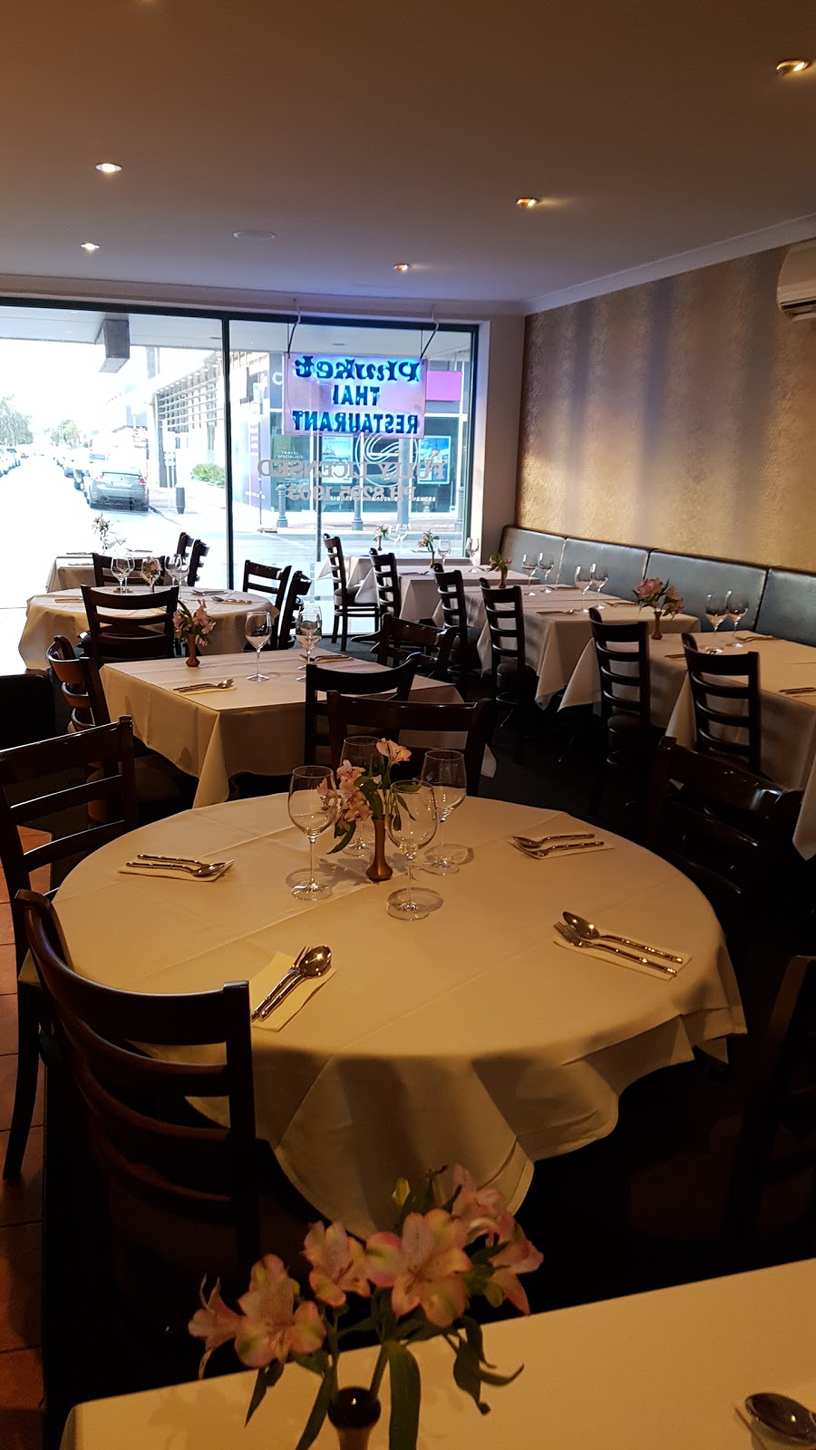 Phuket Restaurant | restaurant | 162 Jetty Rd, Glenelg SA 5045, Australia | 0882951903 OR +61 8 8295 1903