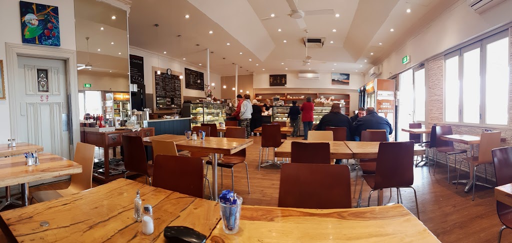 The Artisan Mundaring Bakery Cafe | cafe | 7110 Great Eastern Hwy, Mundaring WA 6073, Australia | 0892951799 OR +61 8 9295 1799
