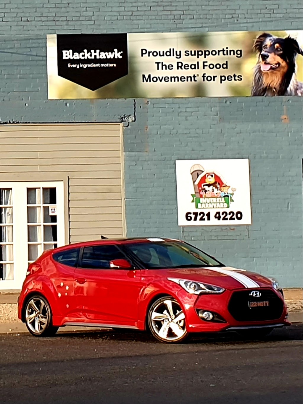 Just For Pets - Inverell Barnyard | 2/8 Mansfield St, Inverell NSW 2360, Australia | Phone: (02) 6721 4220