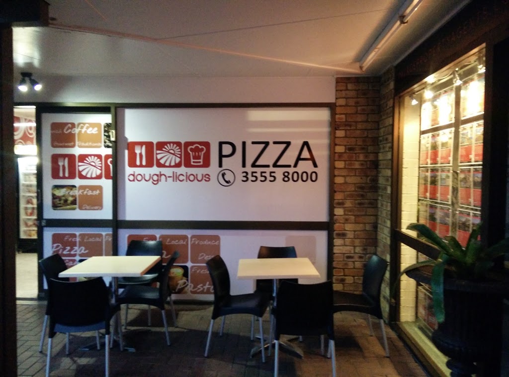 Doughlicious Pizza - Karana Downs | 1 Awonga Ct, Karana Downs QLD 4306, Australia | Phone: (07) 3555 8000