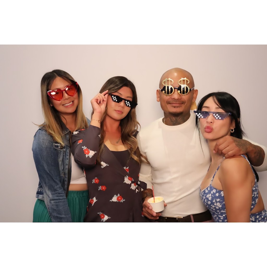 Tillys Photo Booth | Liverpool St, Liverpool NSW 2170, Australia | Phone: 0406 805 888