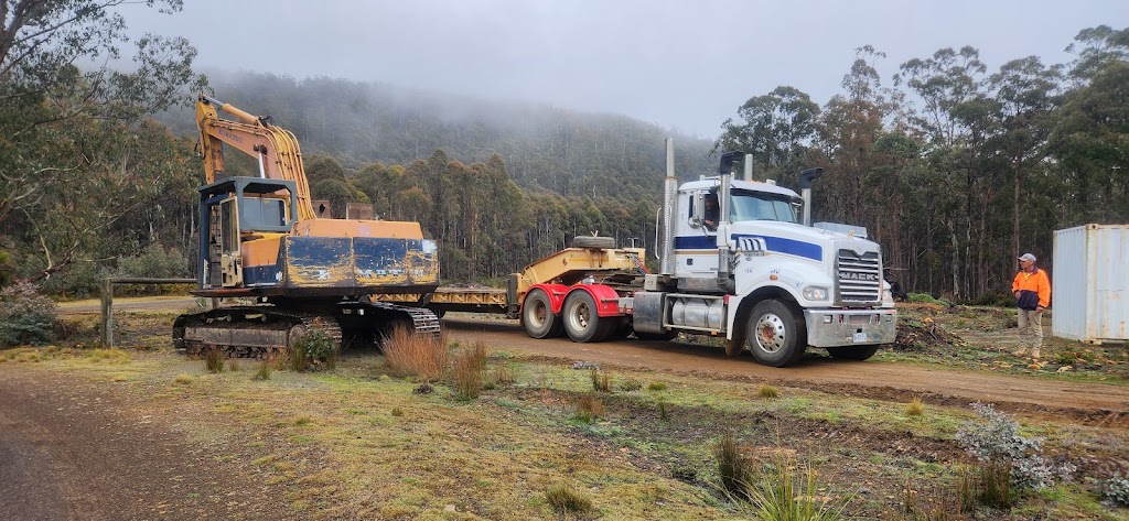 David & Kerrys Earthmoving | Brown Mountain Rd, Campania TAS 7026, Australia | Phone: 0408 357 436