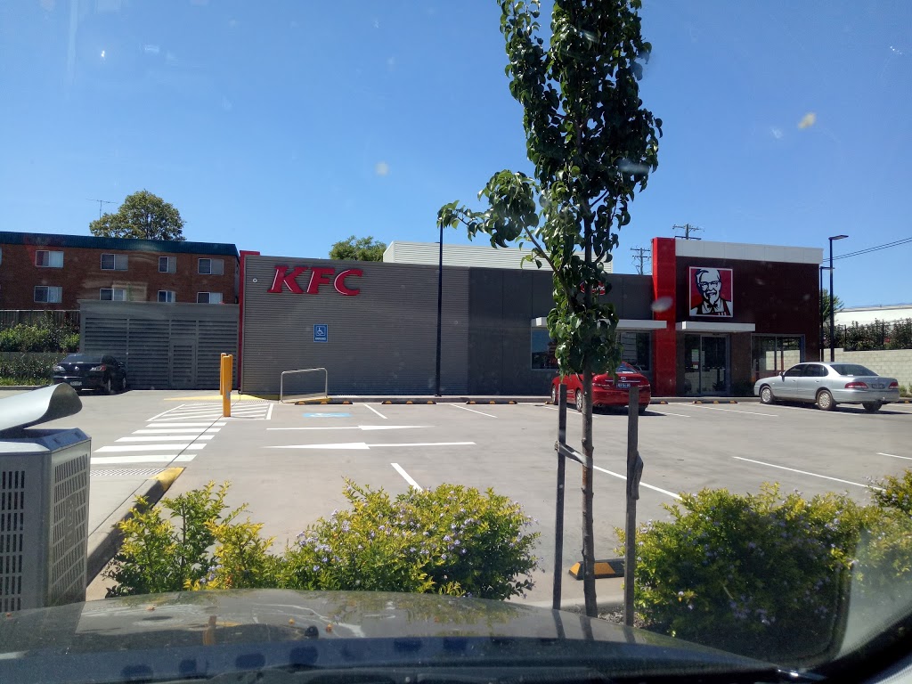 KFC Toowoomba East | 1 Cohoe Street Corner, Herries St, East Toowoomba QLD 4350, Australia | Phone: (07) 4638 8737