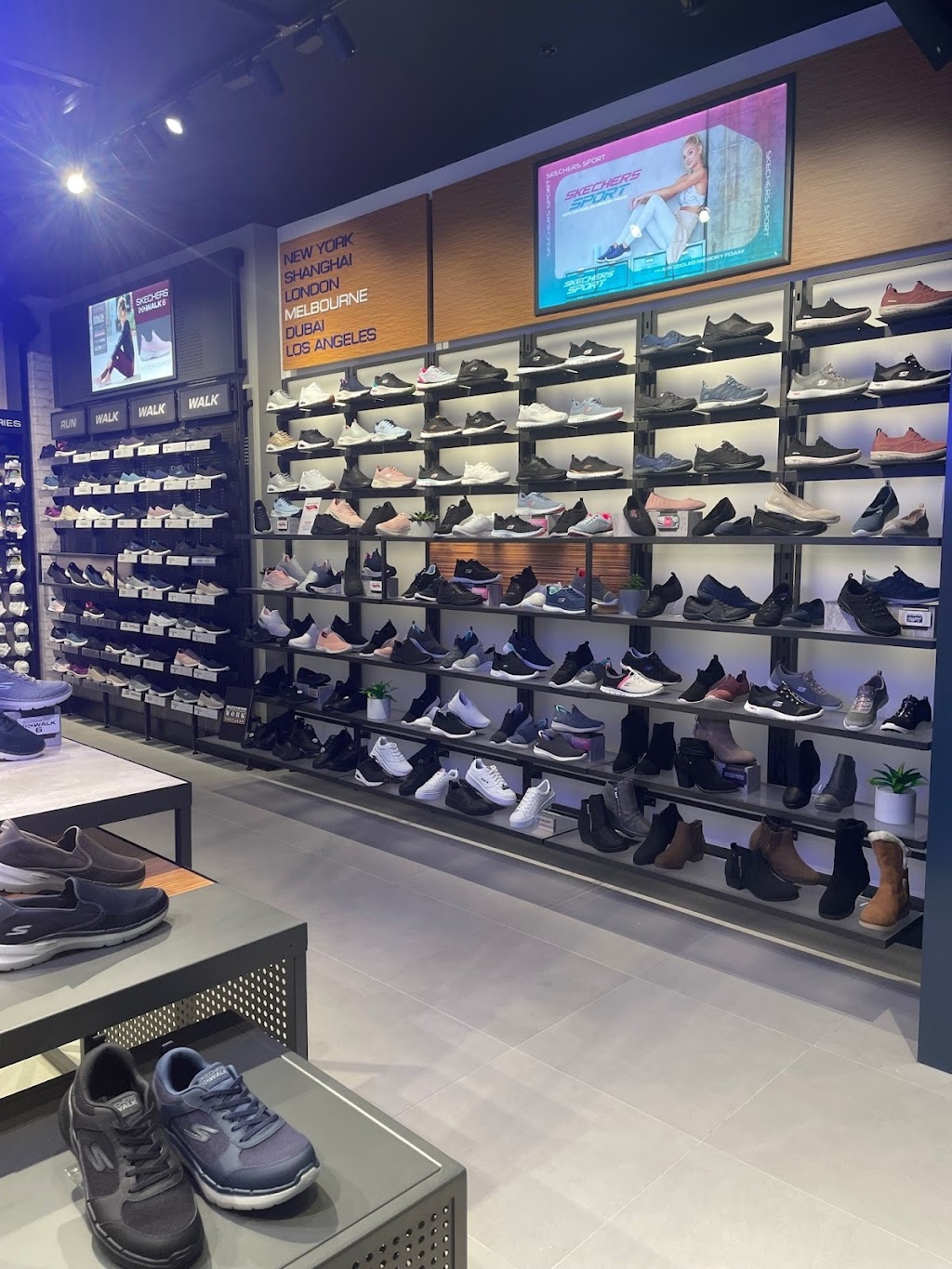 Skechers - Karingal Hub | shoe store | Shop S072/330 Cranbourne Rd, Frankston VIC 3199, Australia | 0386869145 OR +61 3 8686 9145
