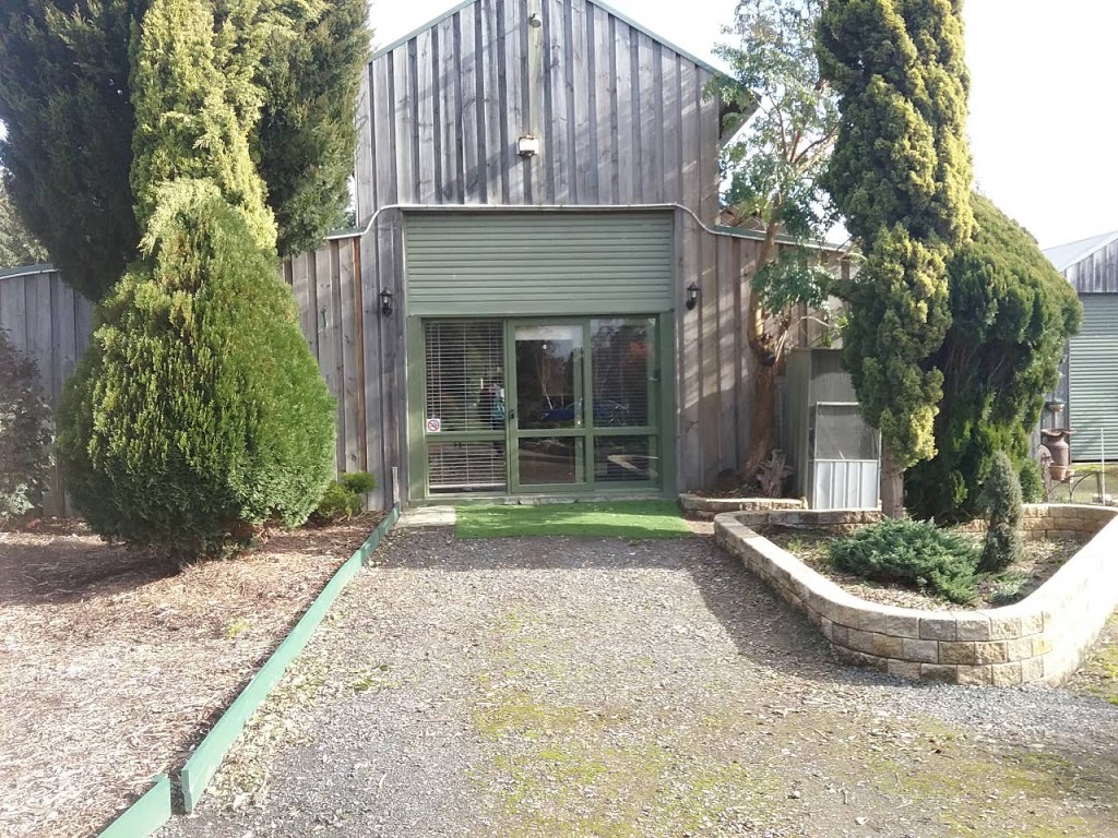 Country Retreat - Westmeade Lodge | lodging | 3741 Old Sale Rd, Willow Grove VIC 3825, Australia