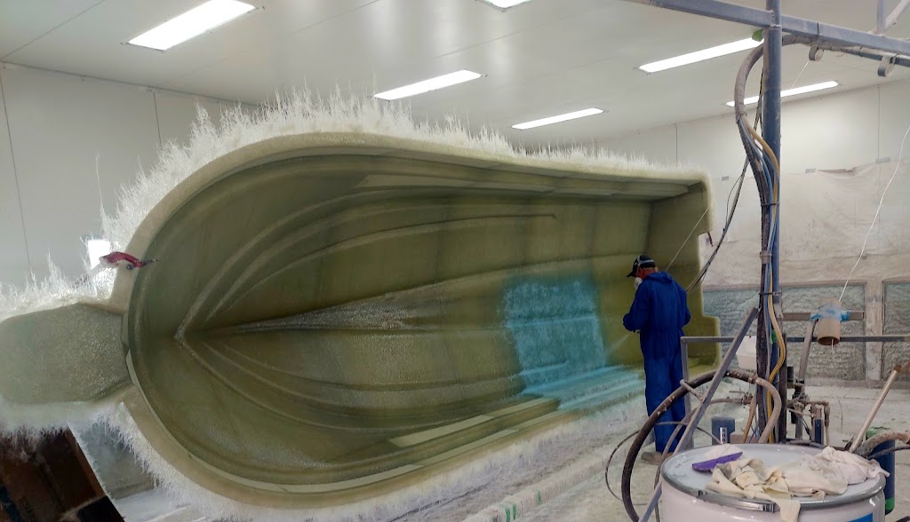 Crestrida Boats/Fibreglass Repairs | 12 Huntington St, Clontarf QLD 4019, Australia | Phone: (07) 3284 8039