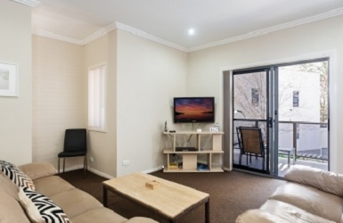 Blue Gum Apartments | lodging | 179/181 Michael St, Jesmond NSW 2299, Australia | 0249614342 OR +61 2 4961 4342