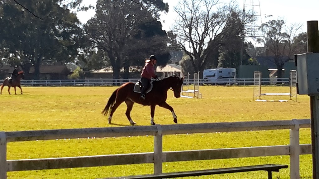 Sale Showground Camping | 1 Maffra-Sale Rd, Sale VIC 3850, Australia | Phone: (03) 5144 6432