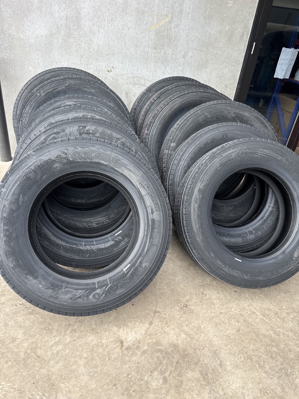 Tyrekart | 47 Theatre Cct, Clyde North VIC 3978, Australia | Phone: (03) 5900 3165