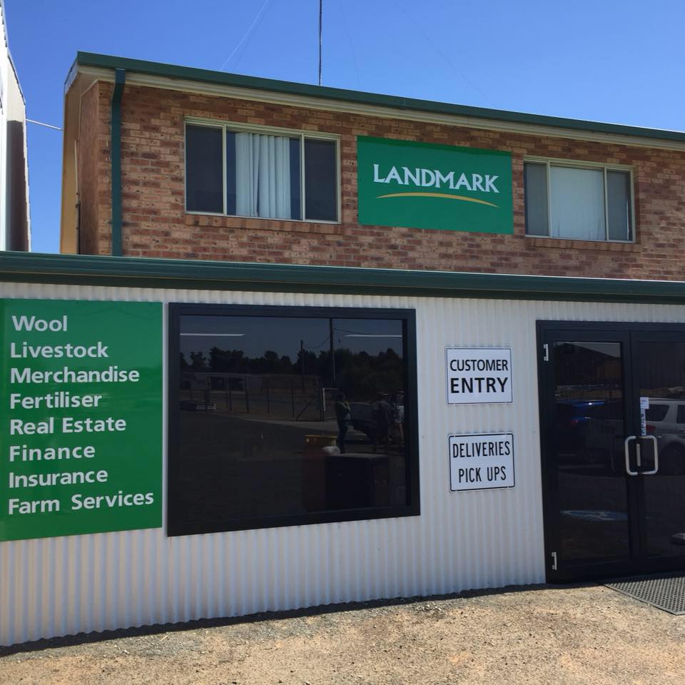 Landmark | 22-28 Red Gum St, Narrandera NSW 2700, Australia | Phone: (02) 6959 1311