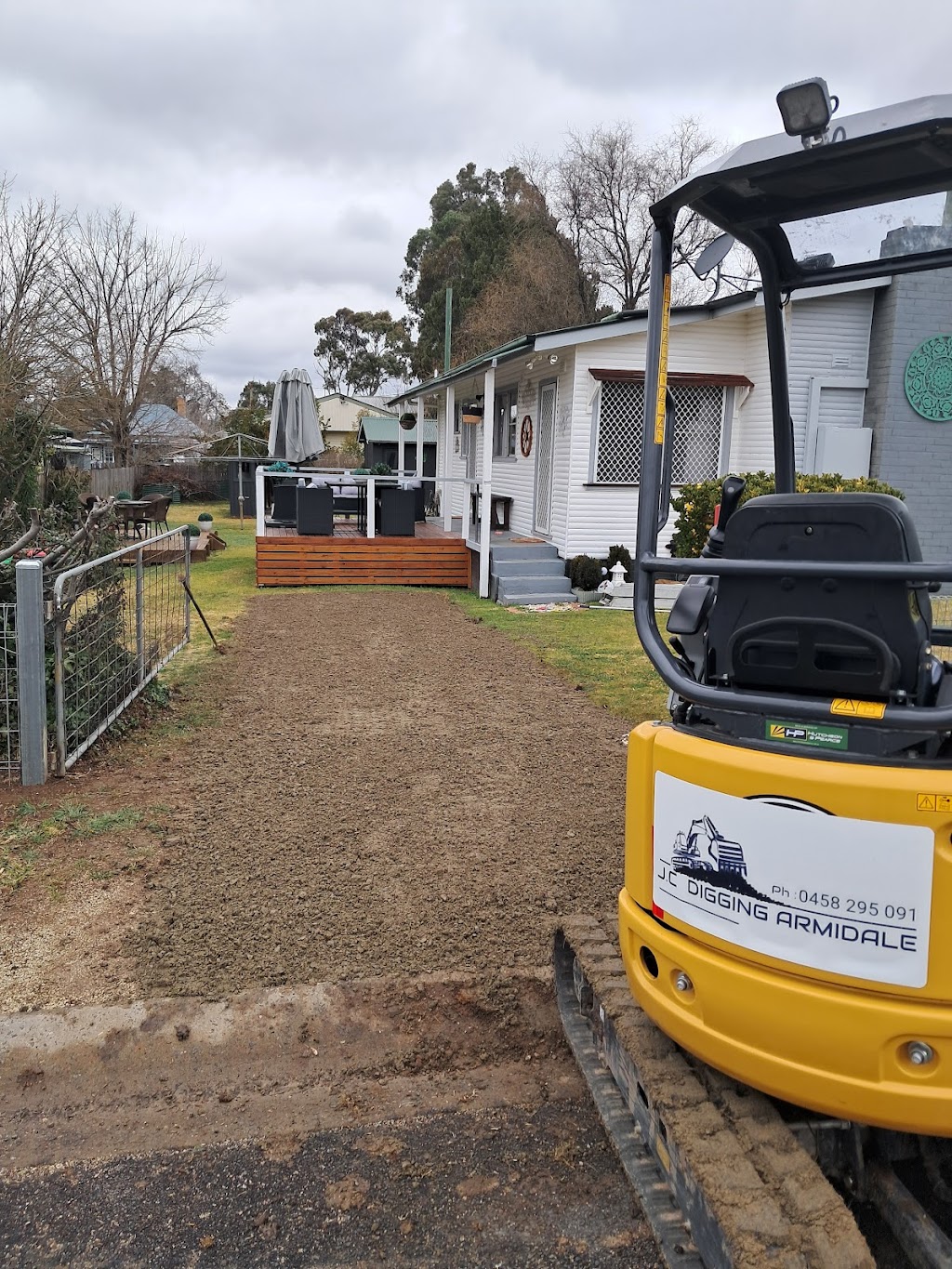 JC Digging Armidale | 60, Saumarez Ponds NSW 2350, Australia | Phone: 0458 295 091