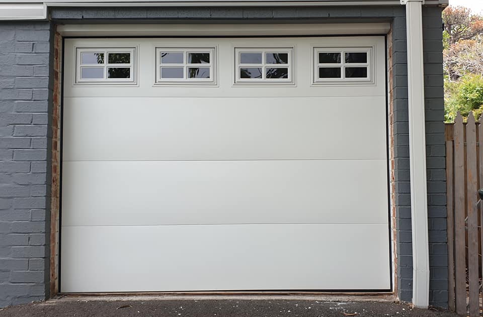 Illawarra Garage Doors | Unit 4/26 Shaban St, Albion Park Rail NSW 2527, Australia | Phone: (02) 4257 3555