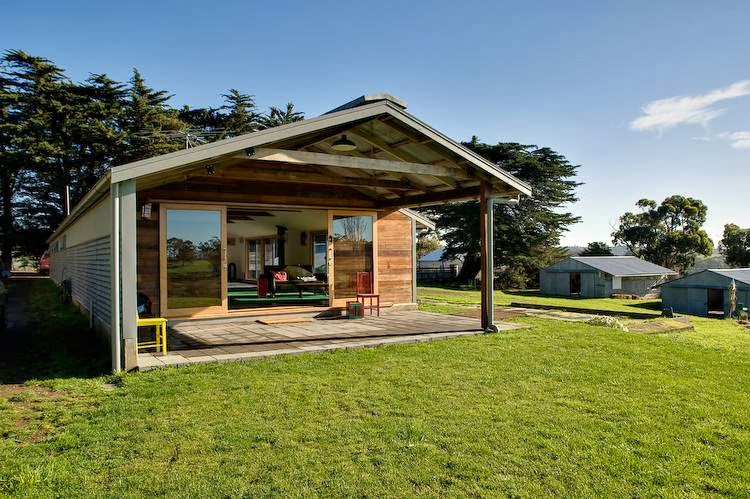 Beachouse Architecture | 11 River St, Carlton TAS 7173, Australia | Phone: 0418 555 593