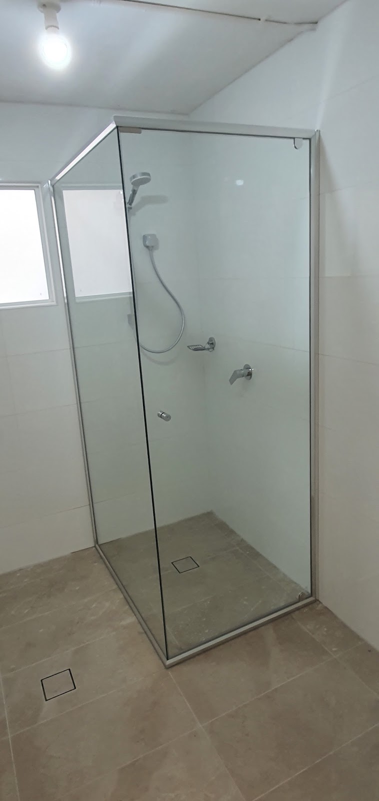 Shower Screen Glass Replacement & Repairs | store | Arden St, South Coogee NSW 2034, Australia | 0418292355 OR +61 418 292 355