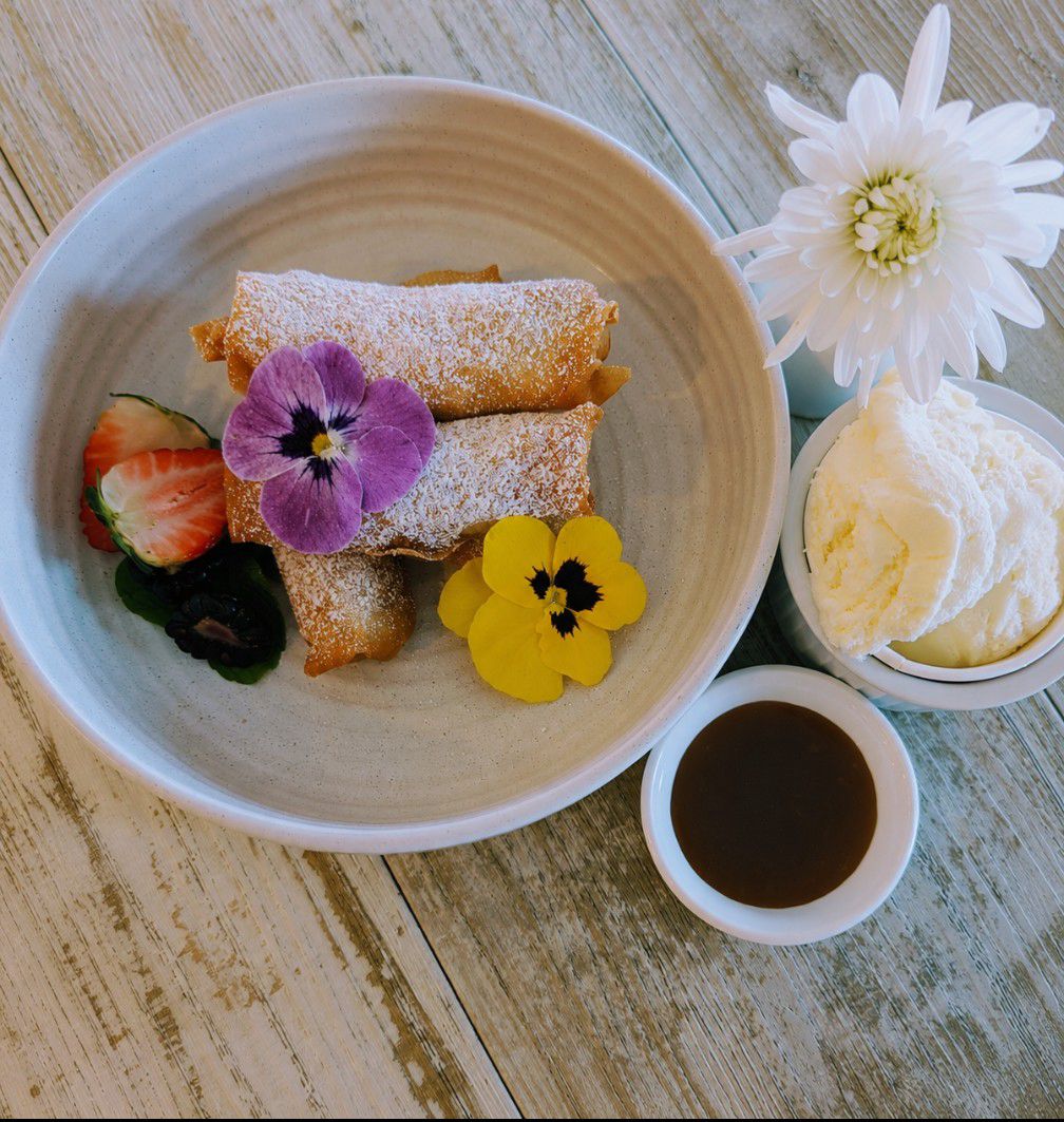 The Pavilion Lake Hume Restaurant & Bar | 1 Ray Welsh Dr, Lake Hume Village NSW 2640, Australia | Phone: (02) 6026 4444
