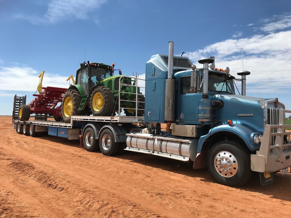 Bloomfield Hay & Transport | moving company | 427 Old Kerang Rd, Kerang VIC 3579, Australia | 0354521224 OR +61 3 5452 1224