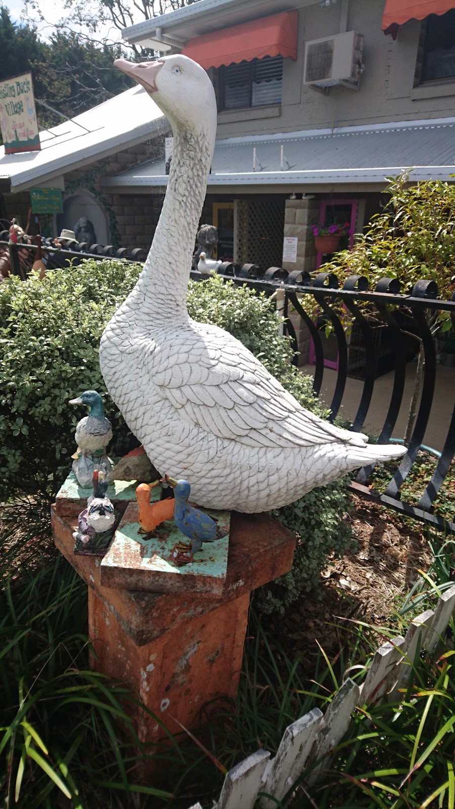 Whistling Duck Village | tourist attraction | 120 Long Rd, Tamborine Mountain QLD 4271, Australia | 0414955314 OR +61 414 955 314
