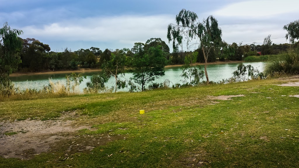 Rowville Lakes Golf Course | Corner Police &, Stud Rd, Rowville VIC 3178, Australia | Phone: (03) 9795 3352