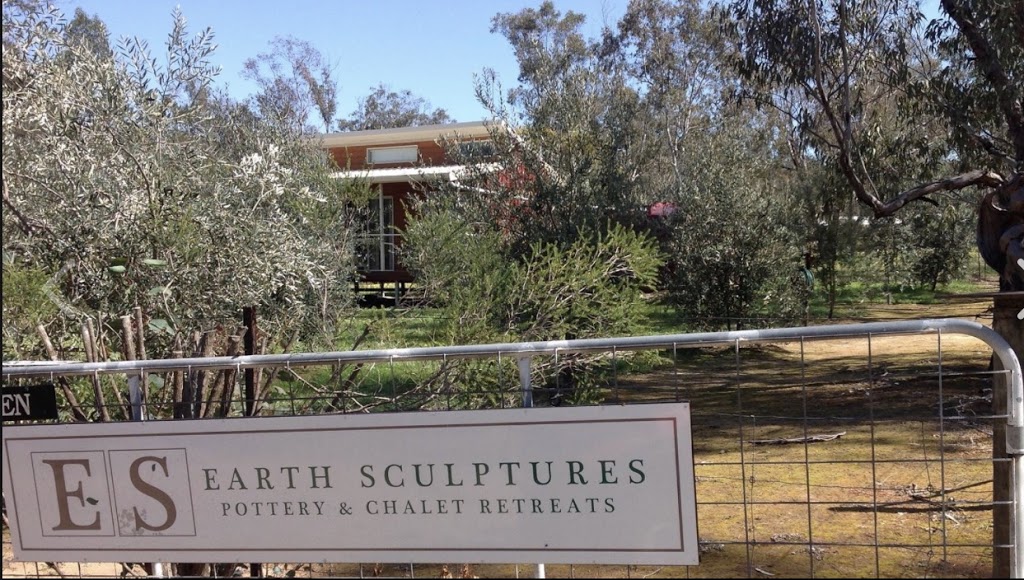 Earth Sculptures Pottery & Chalet Retreats | 23 Francis St, West Toodyay WA 6566, Australia | Phone: 0447 020 262