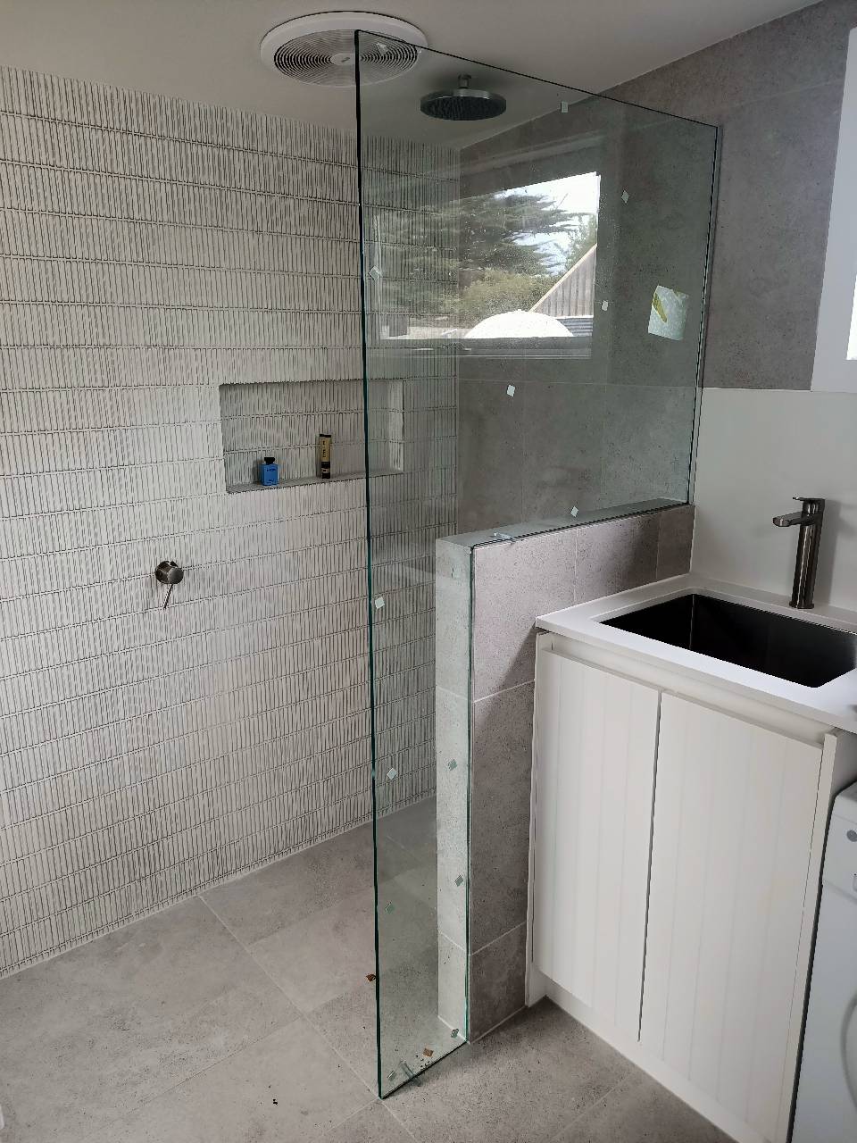 Taranto Windows And Glass | 6 Nellbern Rd, Moorabbin VIC 3189, Australia | Phone: (03) 9532 0555