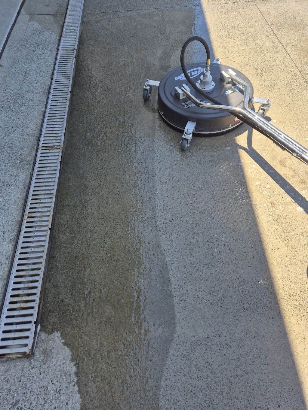 Maitland Pressure Washing and Garden Services | 6 Ridgmont Cct, Thornton NSW 2322, Australia | Phone: 0412 633 543