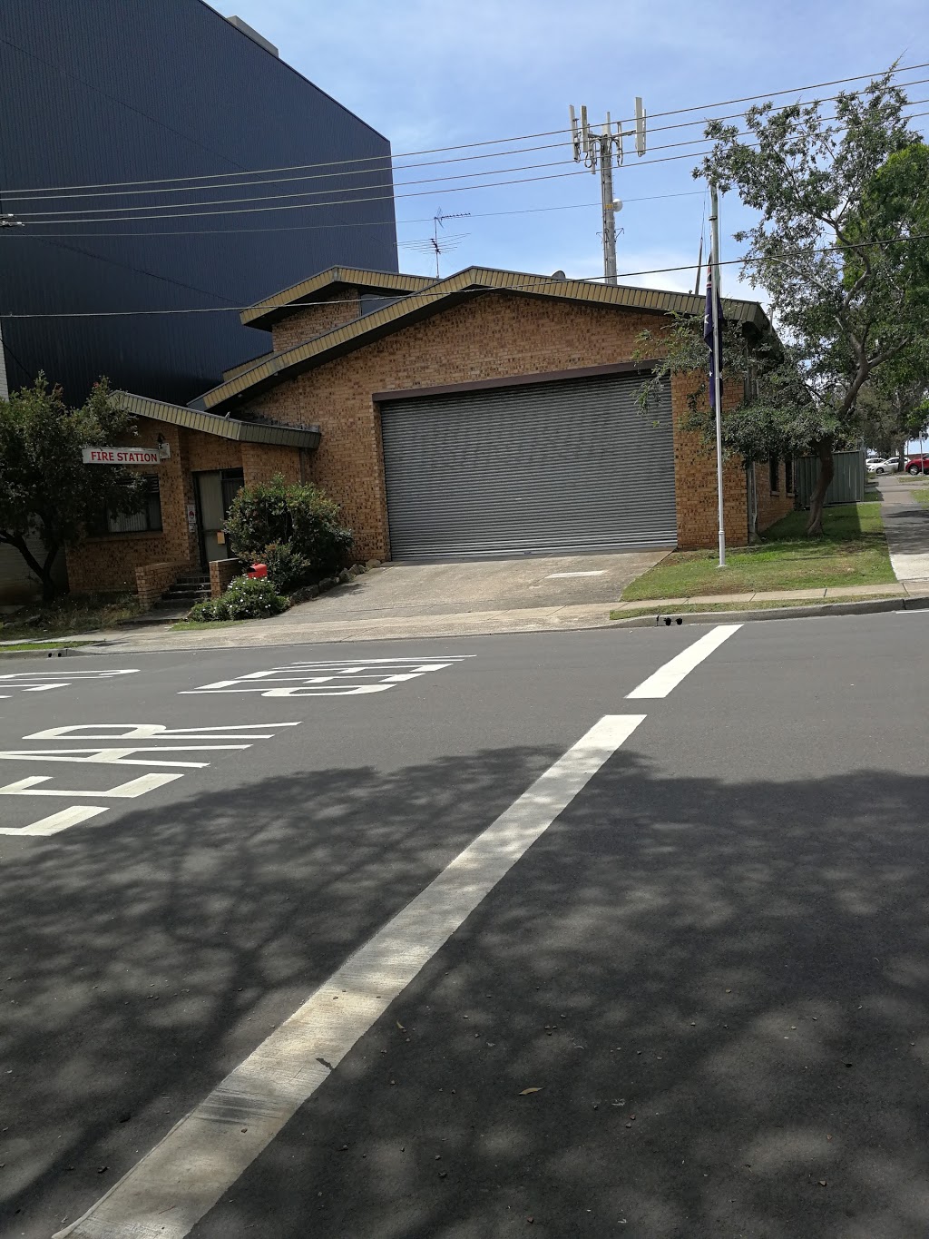 Fire and Rescue NSW Wentworthville Fire Station | fire station | Garfield St &, Pritchard St E, Wentworthville NSW 2145, Australia | 0296310908 OR +61 2 9631 0908