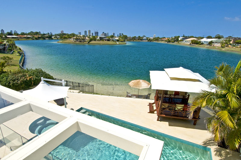 Broadbeach Waterfront Holiday Home- Winner Best Family Holiday H | lodging | Lamb St, Broadbeach QLD 4218, Australia | 0419622326 OR +61 419 622 326