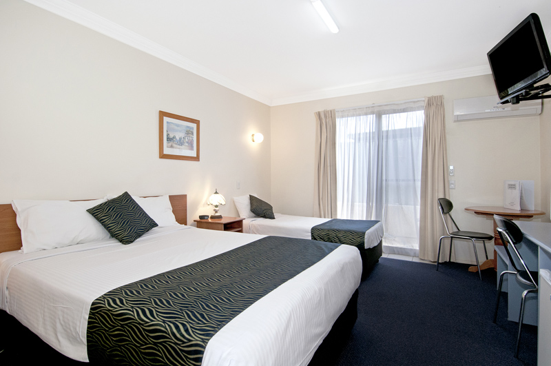 Econolodge Waterford | 33 Loganlea Rd, Waterford West QLD 4133, Australia | Phone: (07) 3200 7545