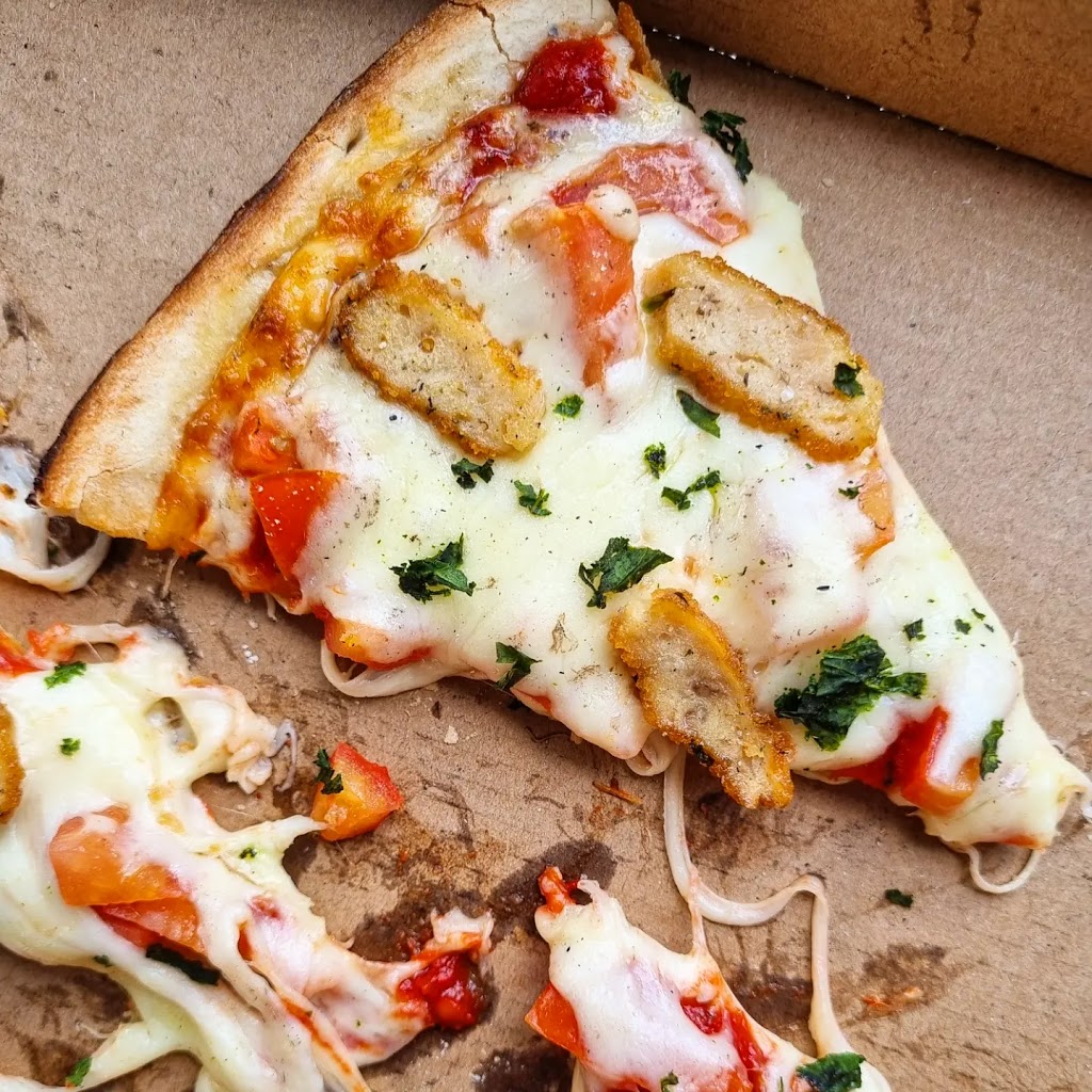 Hungry Husky Pizza | 4 Cumberland Ave, South Nowra NSW 2541, Australia | Phone: 0434 875 901