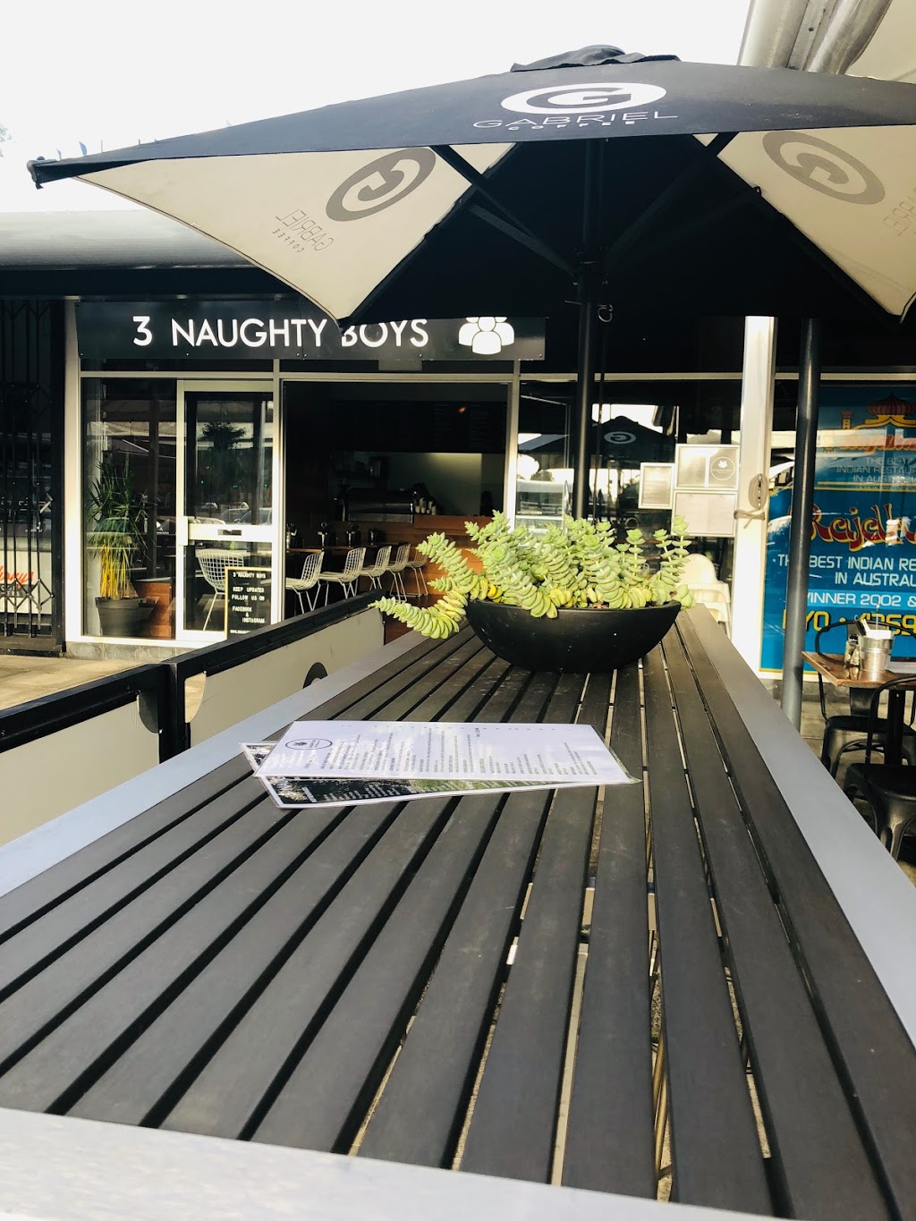 3 Naughty Boys | cafe | Shop 8, Kincumber Centre, 39 Avoca Dr, Kincumber NSW 2251, Australia | 0243694556 OR +61 2 4369 4556