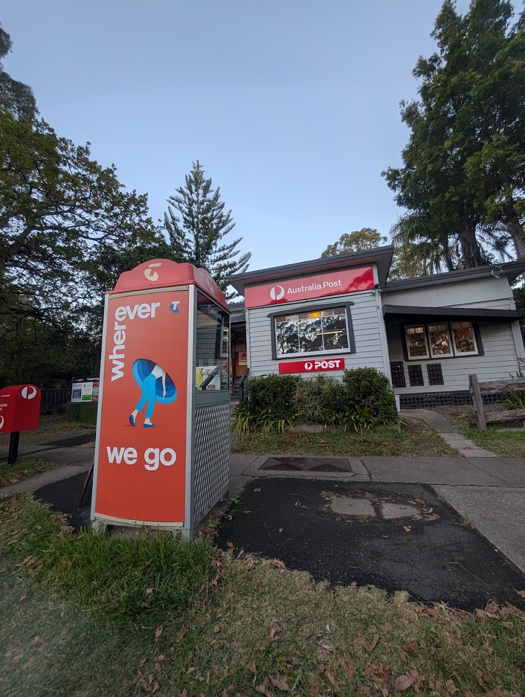 Telstra Payphone | 353 Hawken Rd, Tomerong NSW 2540, Australia | Phone: 1800 011 433