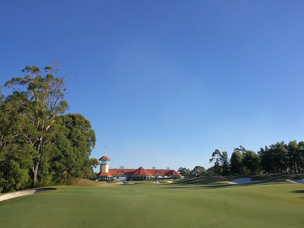 Terrey Hills Golf and Country Club | restaurant | Kingfisher Drive, 116 Booralie Rd, Terrey Hills NSW 2084, Australia | 0294500155 OR +61 2 9450 0155