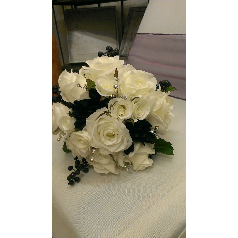 Miss Petal Florist | florist | 65 Victoria St, Kerang VIC 3579, Australia | 0354503488 OR +61 3 5450 3488