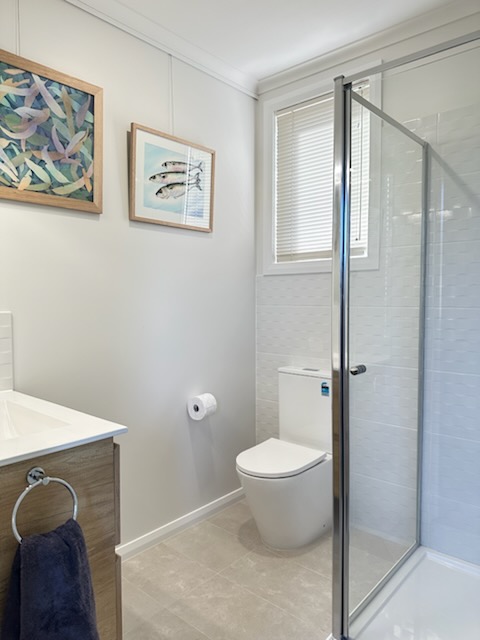 Granny Shacks | Amberly Dr, Drouin VIC 3818, Australia | Phone: 0439 741 733