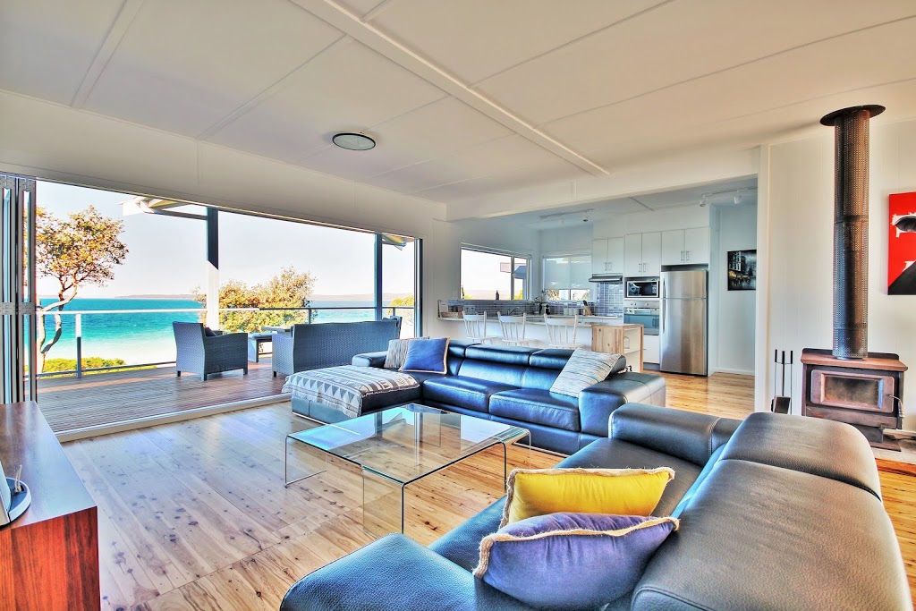 Azzurra Hyams Beach House | 88 Cyrus St, Hyams Beach NSW 2540, Australia | Phone: 0402 214 079