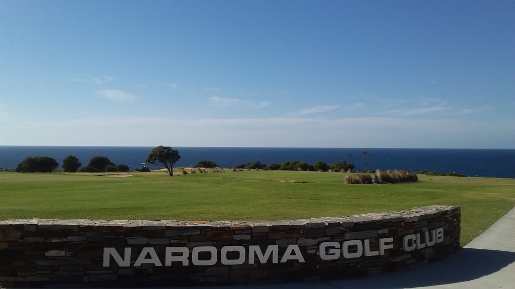 Narooma Golf Club | tourist attraction | 1 Ballingalla St, Narooma NSW 2546, Australia | 0244760500 OR +61 2 4476 0500