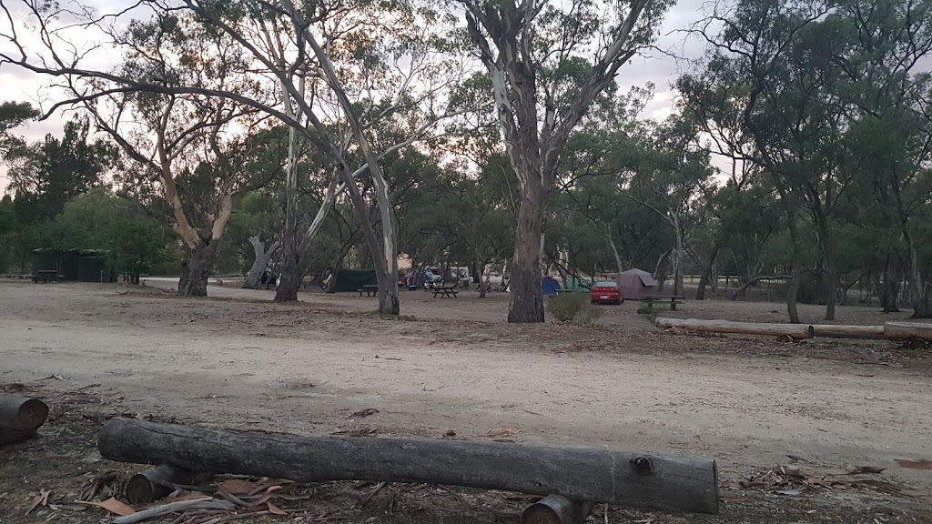Horseshoe Bend Campground | campground | Horeshoe Bend Rd, Wail VIC 3418, Australia