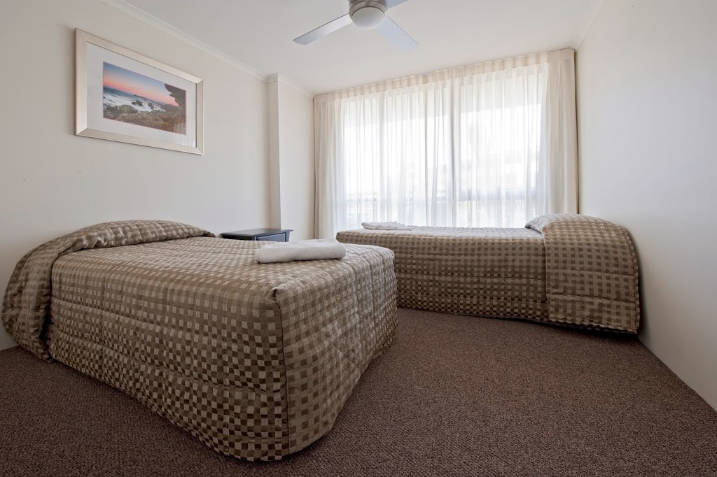 Seaview Resort Mooloolaba | 143 Mooloolaba Esplanade, Mooloolaba QLD 4557, Australia | Phone: (07) 5444 3400