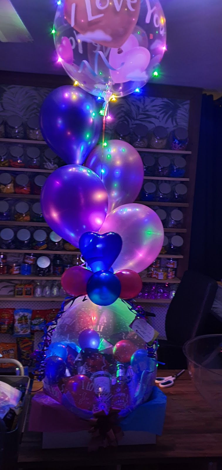Pop Me Balloons And Party | home goods store | 8 Capricorn Cres, Norman Gardens QLD 4701, Australia | 0412918388 OR +61 412 918 388