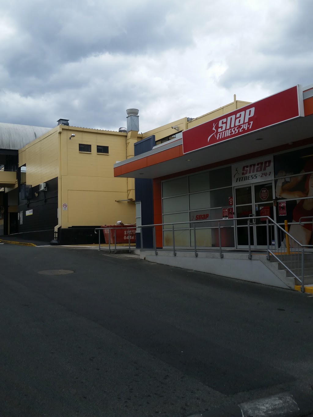 Snap Fitness | gym | The Gap Village Shopping Centre, 28A/1000 Waterworks Rd, The Gap QLD 4061, Australia | 0451055299 OR +61 451 055 299