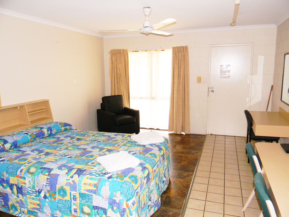 Rover Motel | lodging | 172/176 Nebo Rd, West Mackay QLD 4740, Australia | 0749513711 OR +61 7 4951 3711