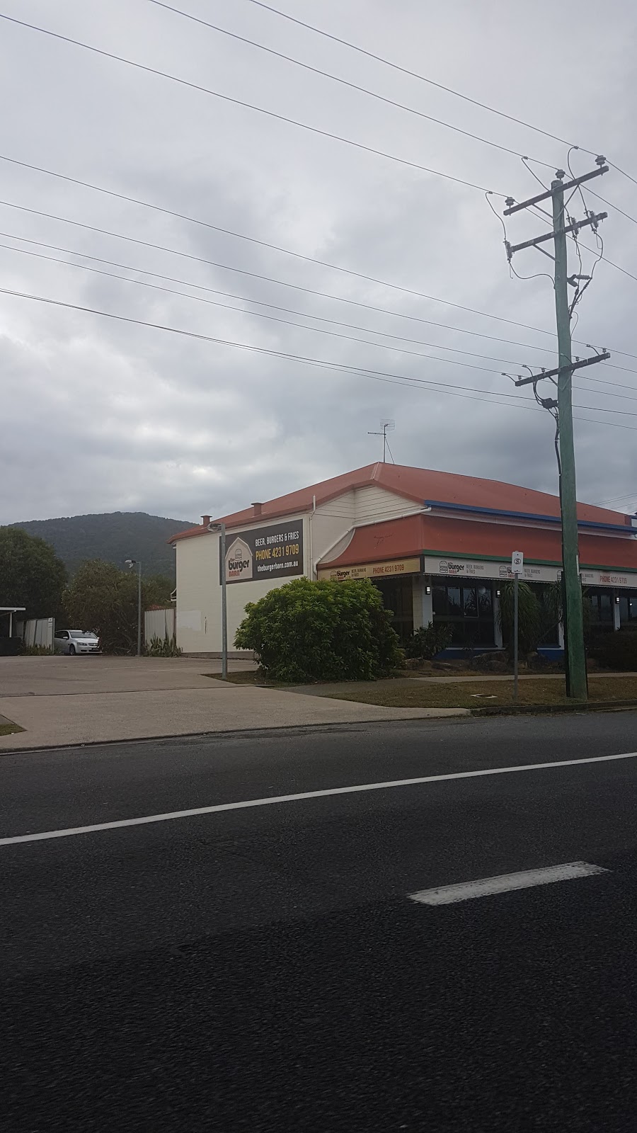 The Burger Barn | 554 Bruce Hwy, Woree QLD 4868, Australia