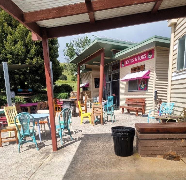 Boots n Bobs Brew n Bakes | 3380 Whittlesea-Yea Rd, Flowerdale VIC 3717, Australia | Phone: 0412 491 395