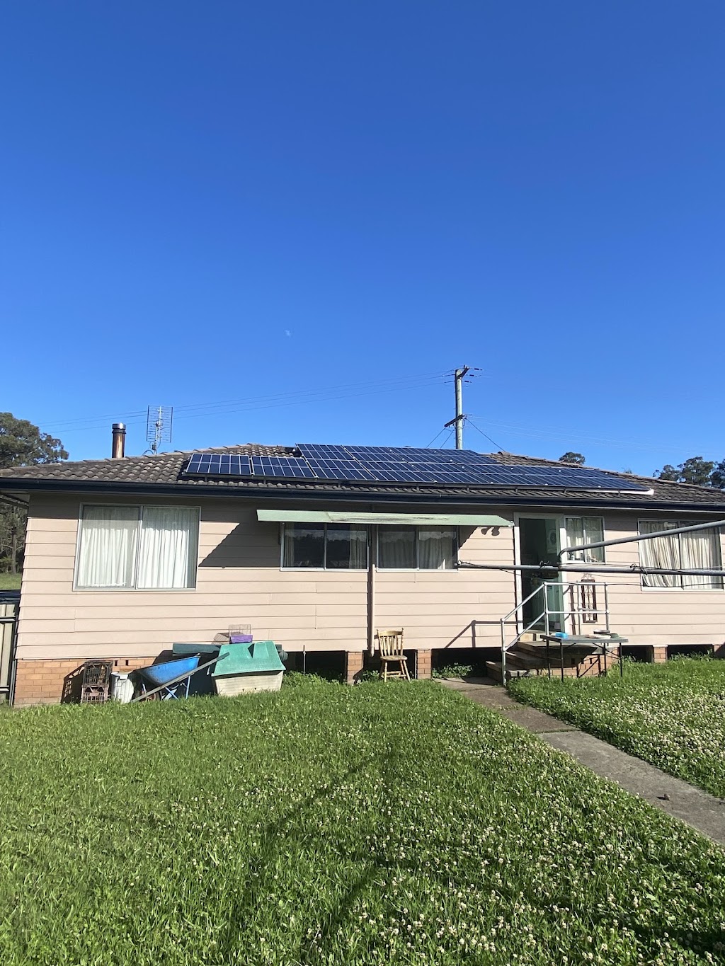 Revolution Energy | Unit 70/8 Spit Island Cl, Mayfield West NSW 2304, Australia | Phone: 1300 735 098