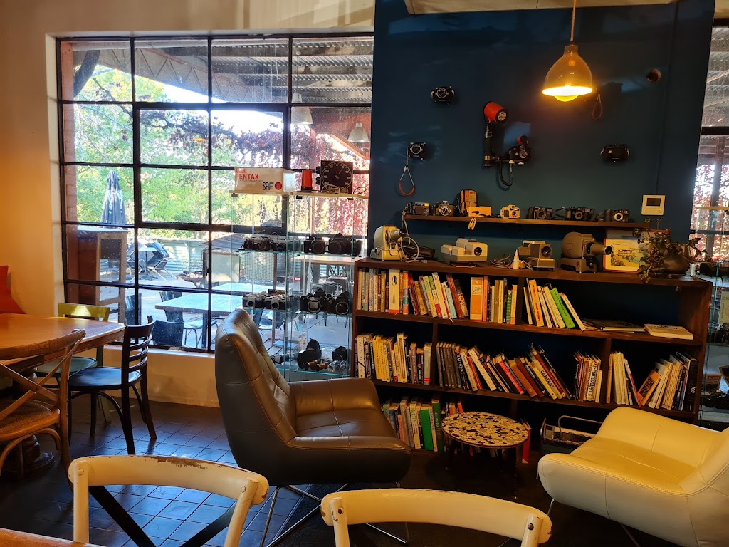 Downtown Darkroom Milawa | 25 Milawa-Bobinawarrah Rd, Milawa VIC 3678, Australia | Phone: 0411 095 945