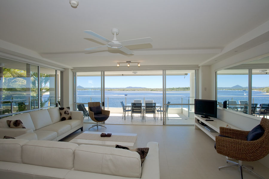 Las Rias Holiday Apartments | 8 Quamby Pl, Noosa Heads QLD 4567, Australia | Phone: (07) 5447 2799