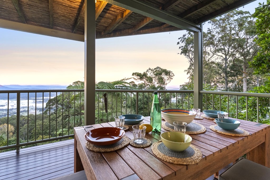 Beacon View Lodge | 216 Beacon Rd, Tamborine Mountain QLD 4272, Australia | Phone: 0417 908 297