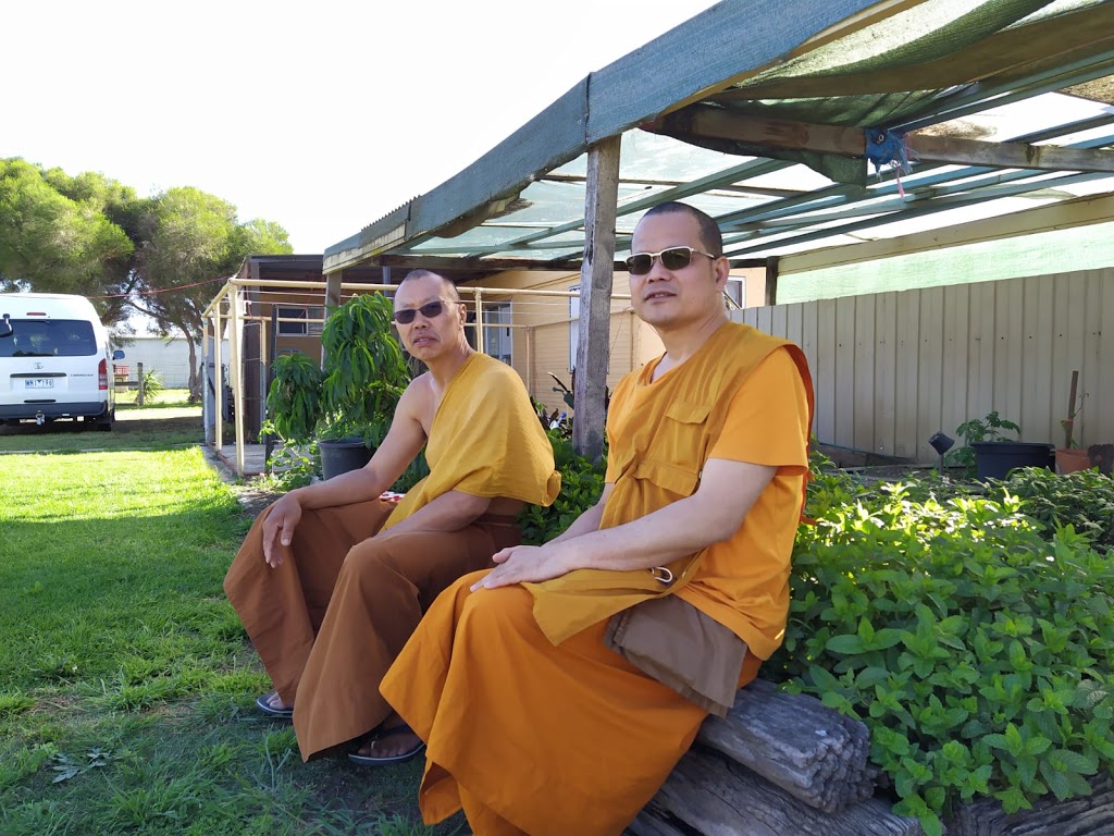 Buddhist Monastery, Meditation Centre, Samphanthawong Australia | place of worship | 85 Tillys Rd, Lara VIC 3212, Australia | 0405901290 OR +61 405 901 290
