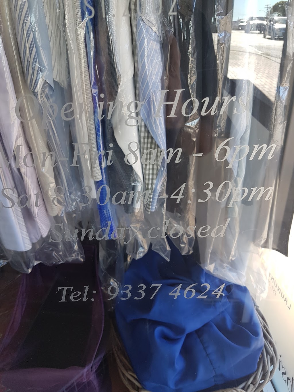 Devine Laundry | laundry | 667 Old South Head Rd, Rose Bay North NSW 2030, Australia | 0293374624 OR +61 2 9337 4624