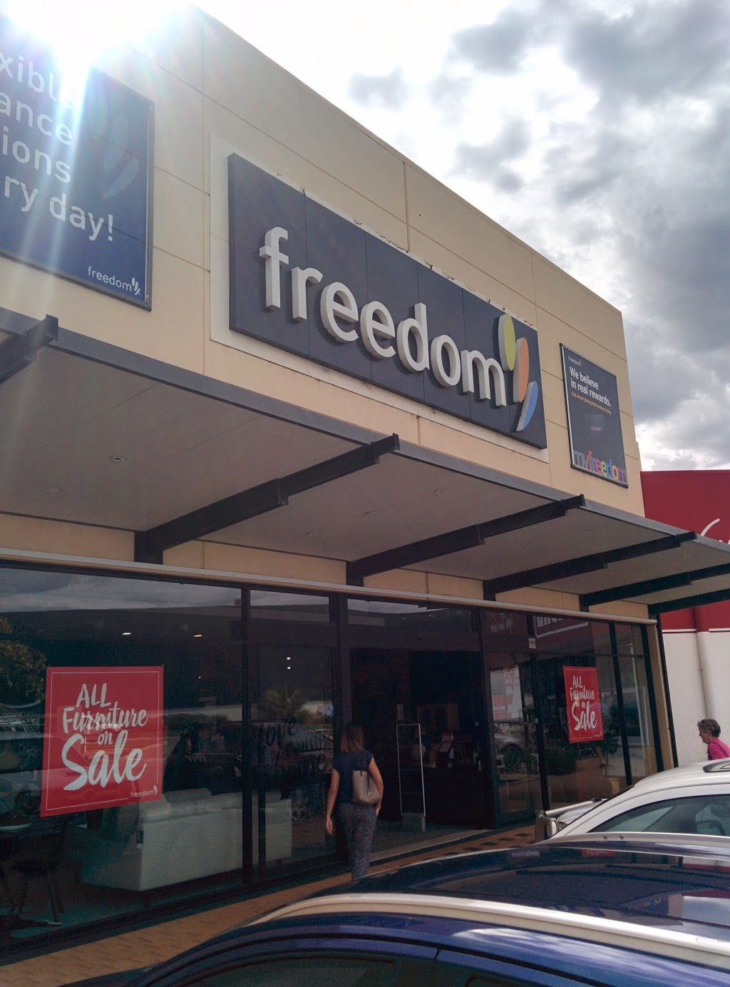 freedom - Mandurah | furniture store | shop 3/5 Shepherd Rd, Mandurah WA 6210, Australia | 0895816744 OR +61 8 9581 6744